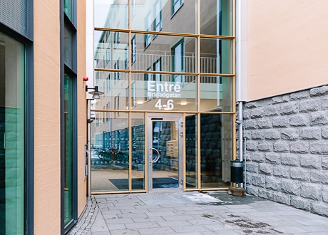 förstora läpparna linköping